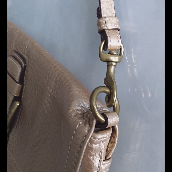 Coach - Picture 4 of 9